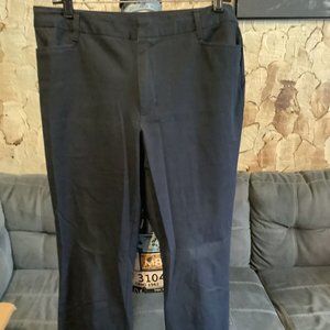 St. Johns Bay women’s pants size 14